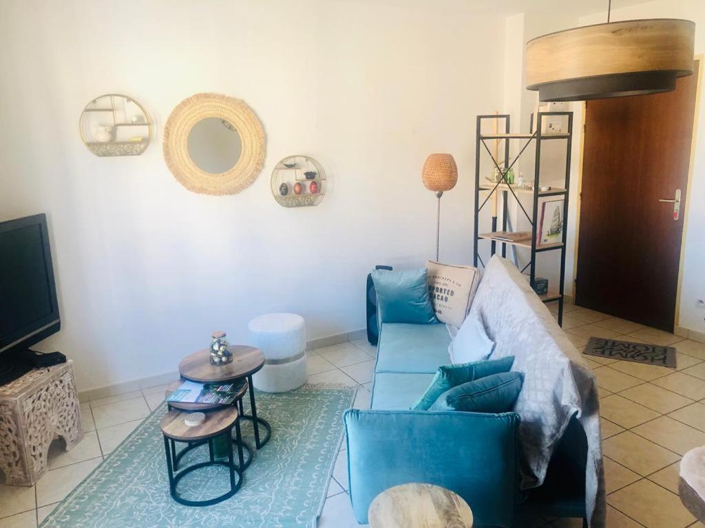 Le Camelia Apartamento Tallard Exterior foto